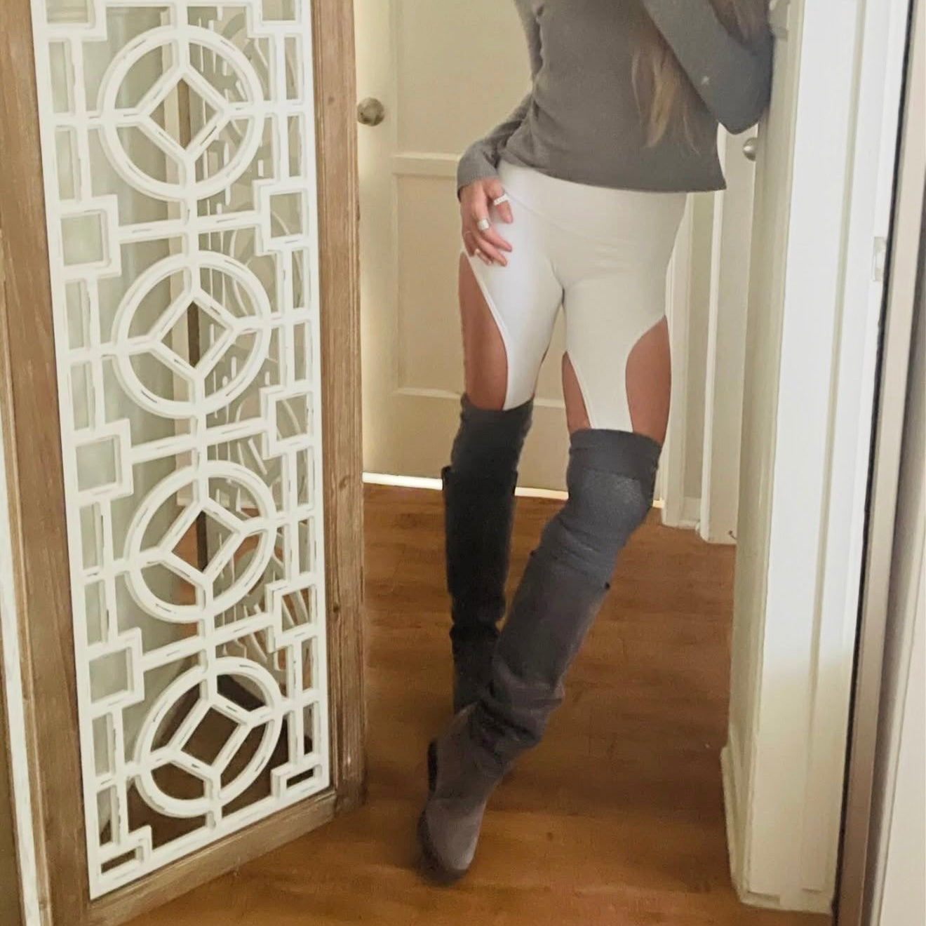 Angelica Jansen wearing Lelu Legging by Girl On Fire Artwear